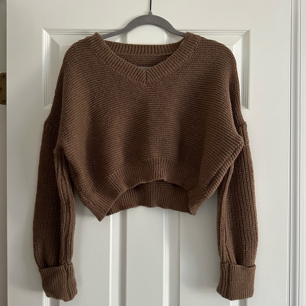 Like-New Commense V-Neck Sweater Brown Small